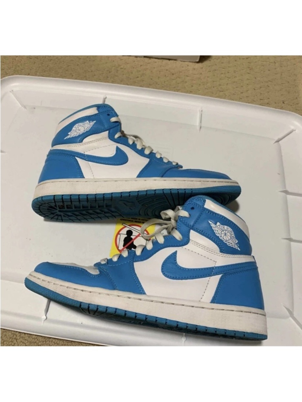 Nike Air Jordan 1 Retro High OG UNC 2015 555088-117 Sz 8.5 University Blue White